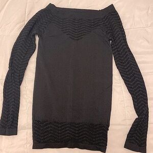 2000s Bebe stretch top w open stitch arms/neck M/L will fit S-L